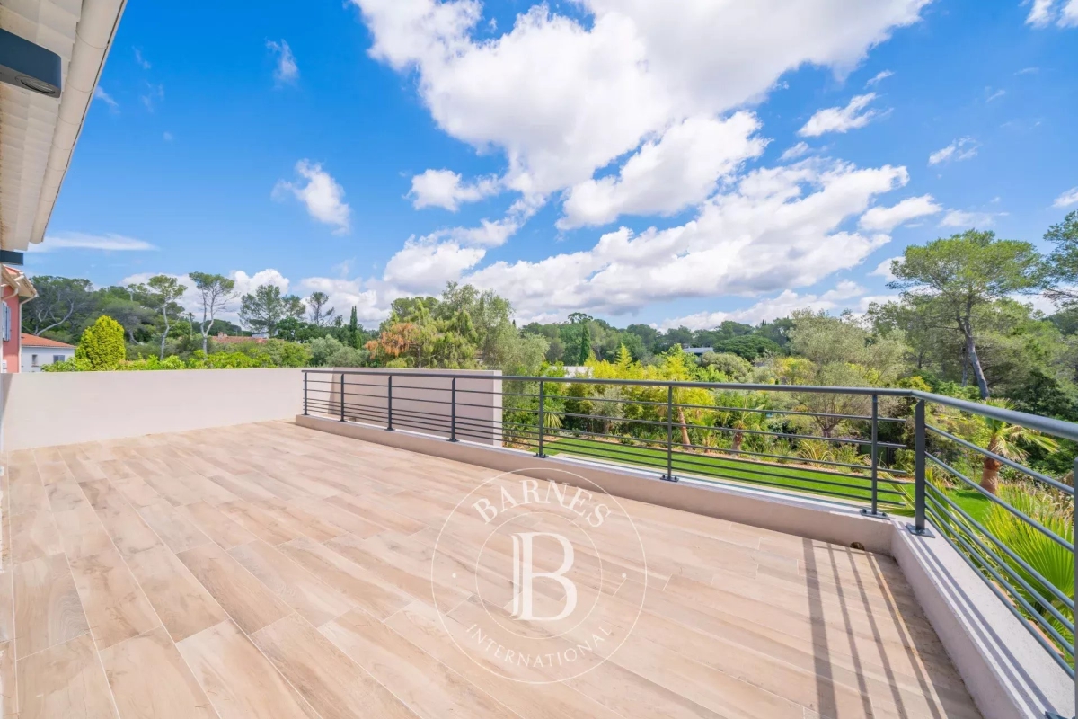 Luxury House for sale in Saint-Raphaël, 1 250 000 €, Photo 5