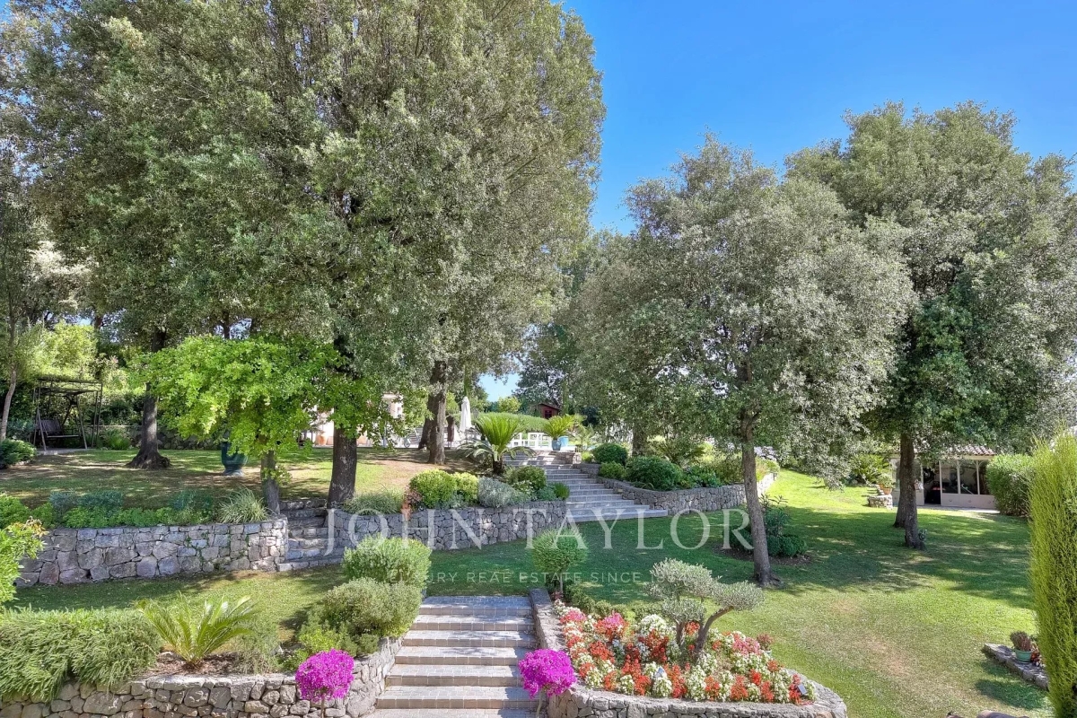 Maison de luxe à vendre à Biot, 1 725 000 €, Photo 3