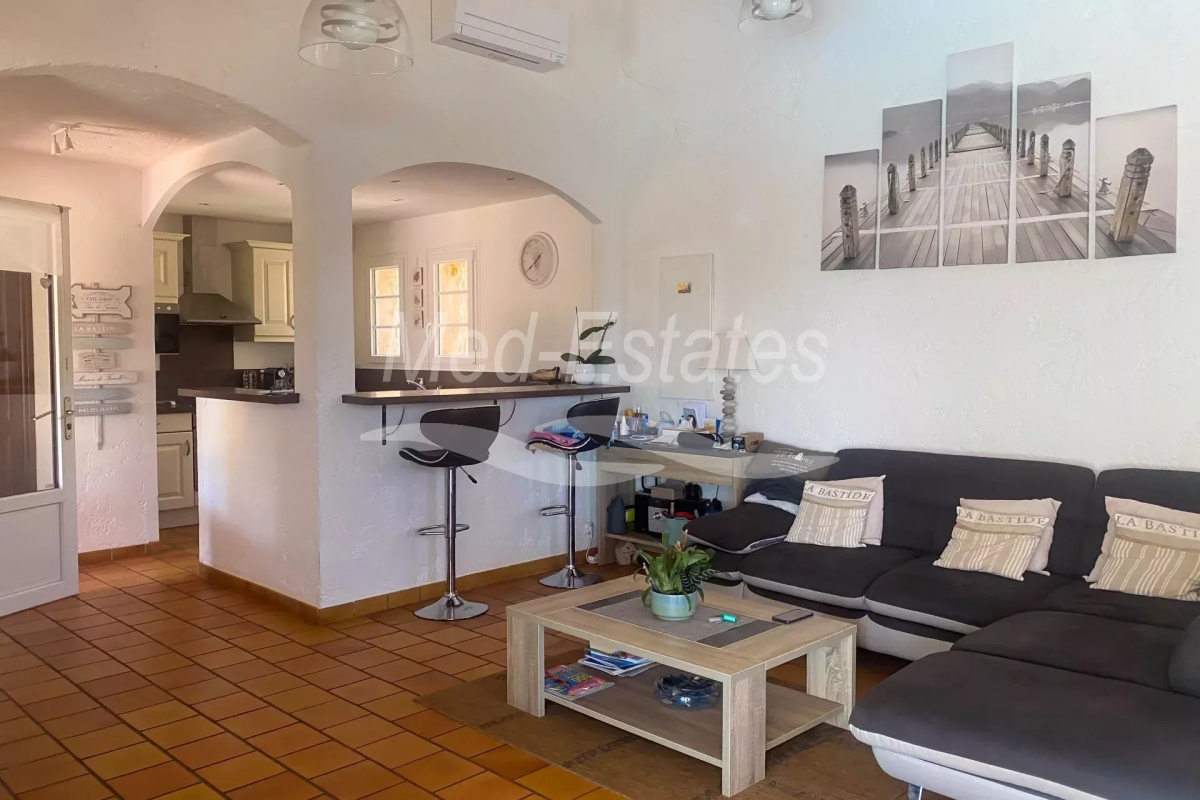 Luxury House for sale in Grimaud, 1 450 000 €, Photo 2