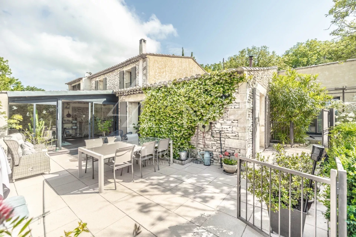 Luxury House for sale in Gordes, 1 150 000 €, Photo 3