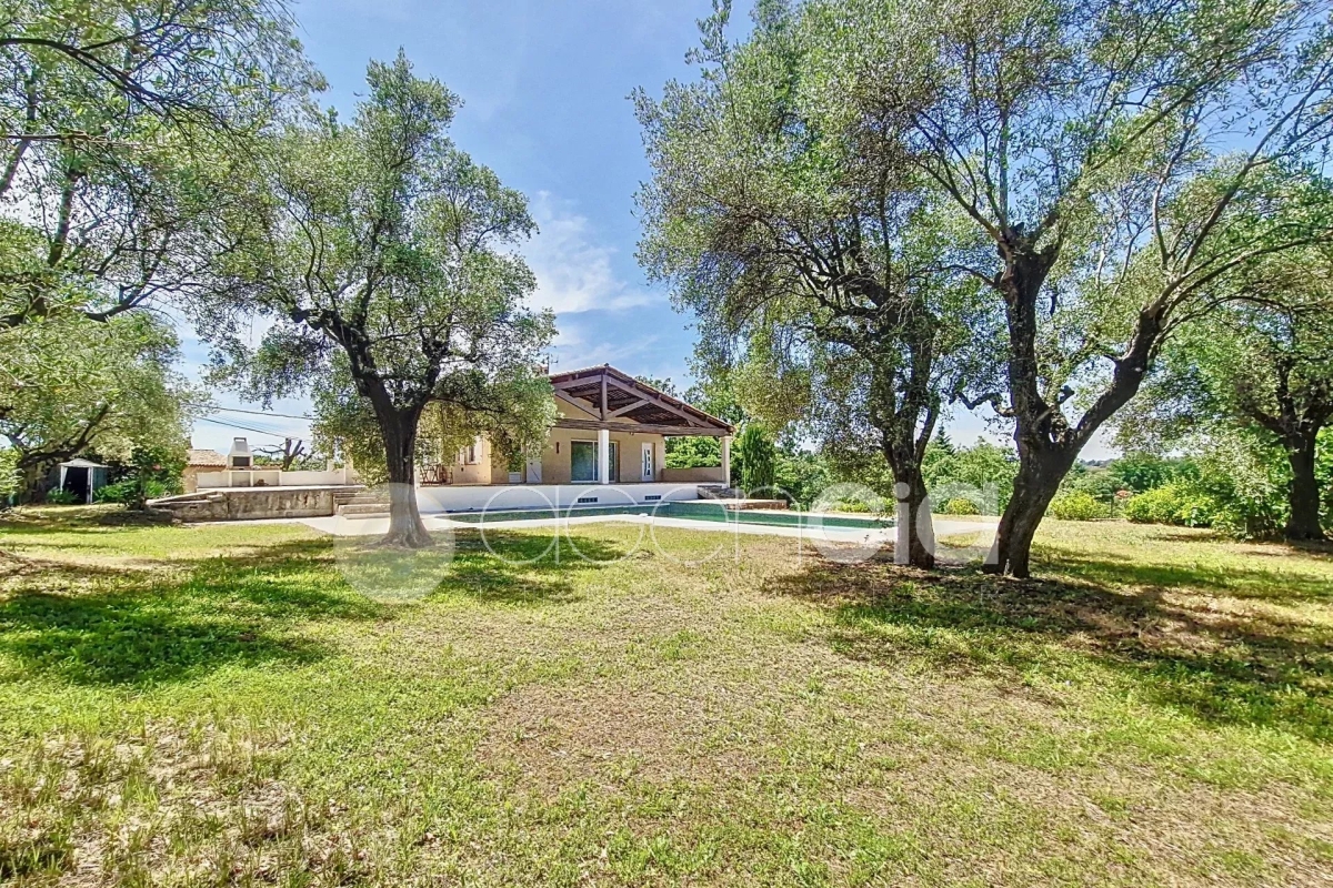 Luxury Apartment for sale in Valbonne, 695 000 €, Photo 1