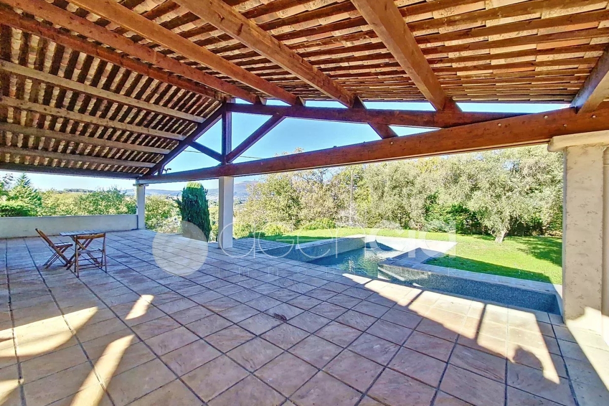 Luxury Apartment for sale in Valbonne, 695 000 €, Photo 2