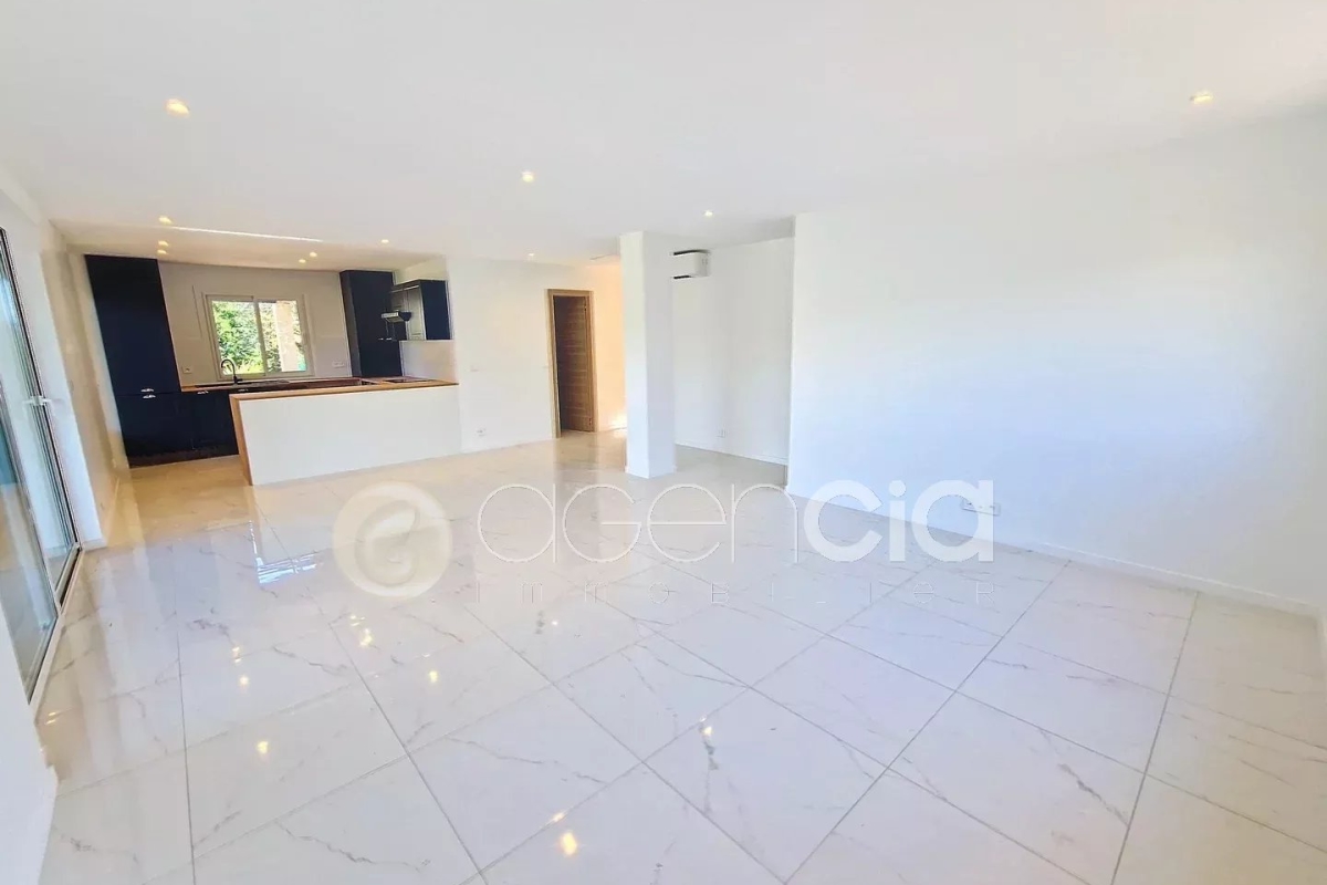 Luxury Apartment for sale in Valbonne, 695 000 €, Photo 6