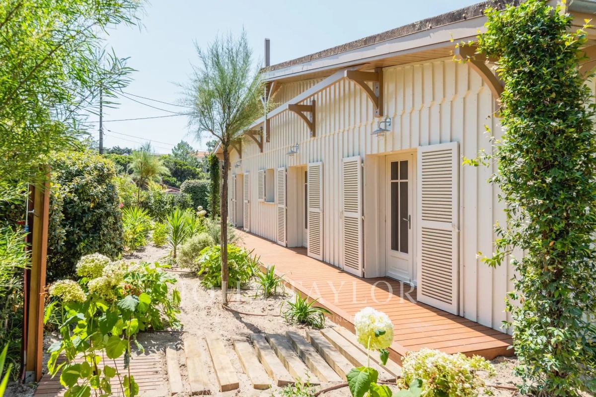 Luxury House for sale in Lege Cap Ferret, 2 288 550 €, Photo 1