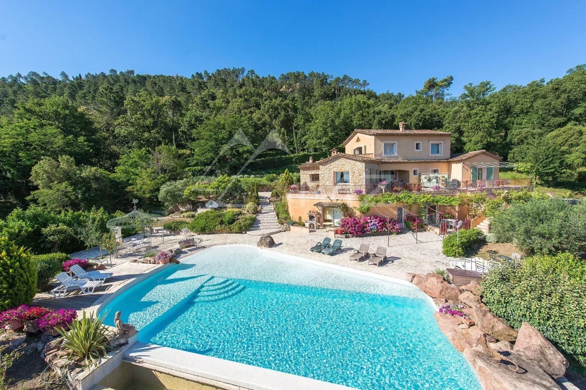 Maison de luxe à vendre à Mandelieu-la-Napoule, 1 590 000 €, Photo 1