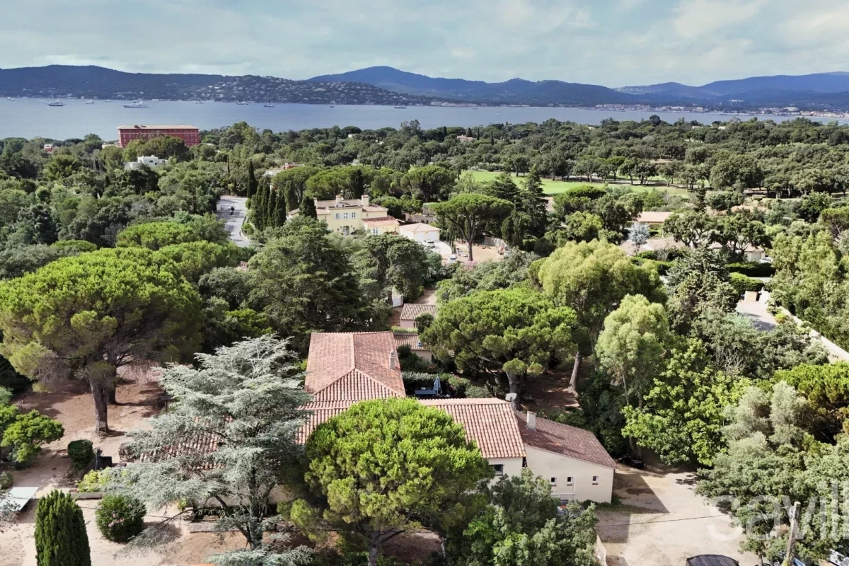 Maison de luxe à vendre à Grimaud, 1 990 000 €, Photo 1