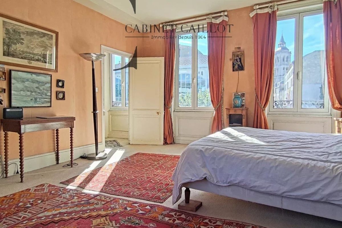 Maison de luxe à vendre à Cognac, 350 000 €, Photo 7