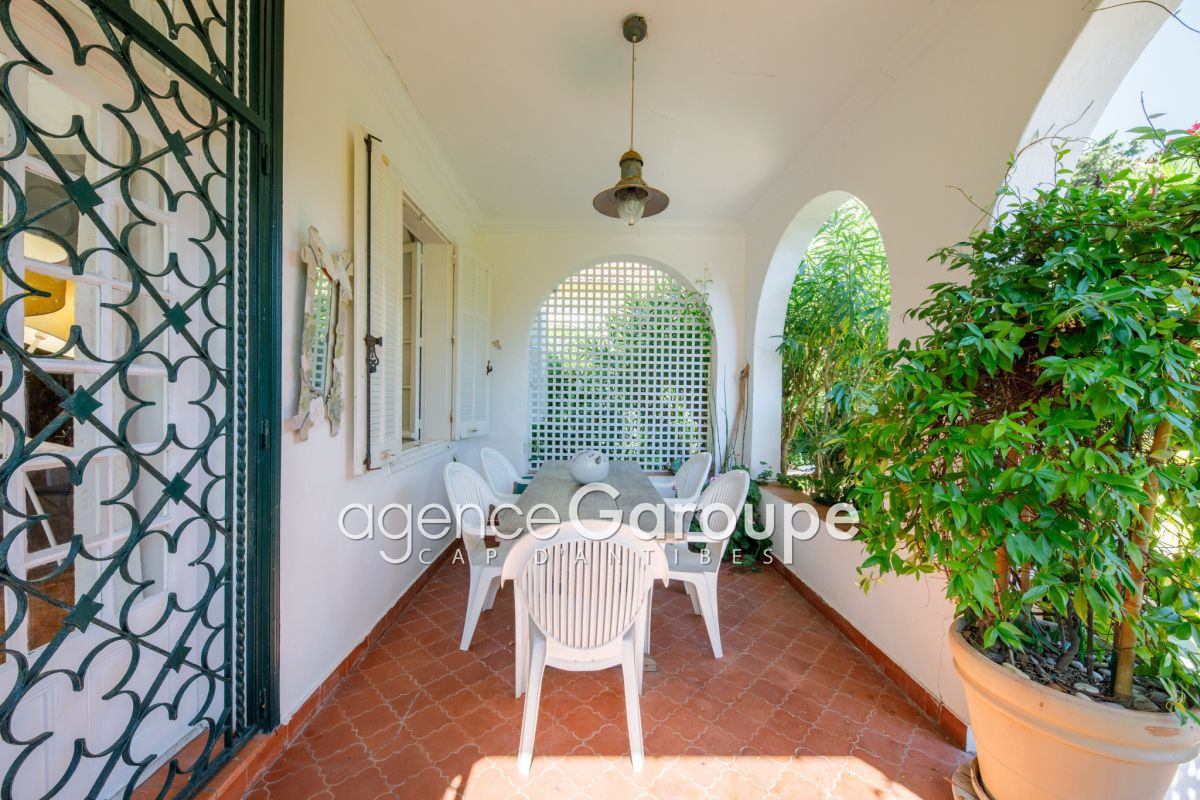 Luxury House for sale in Cap d'Antibes, 1 470 000 €, Photo 2