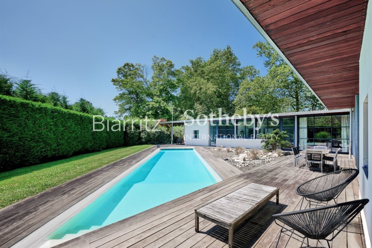 Luxury House for sale in Biarritz, 2 415 000 €, Photo 2