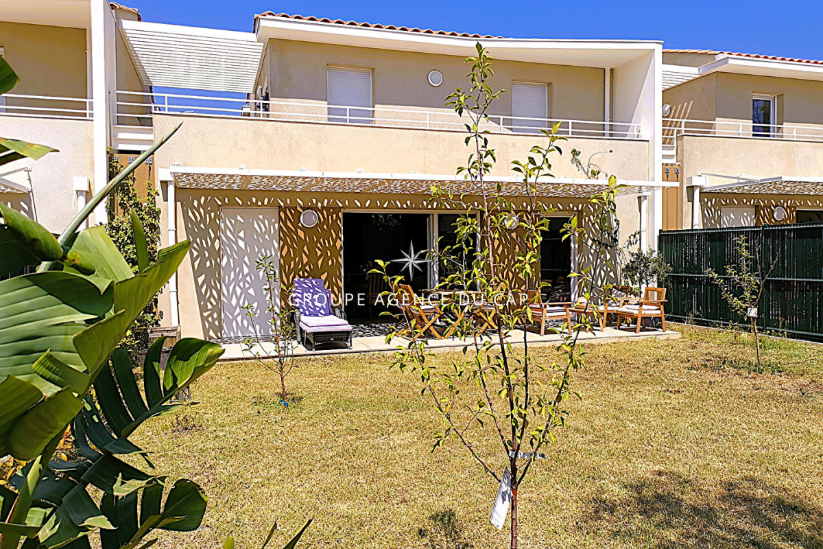 Maison de luxe à vendre à Saint-Aygulf, 630 000 €, Photo 1