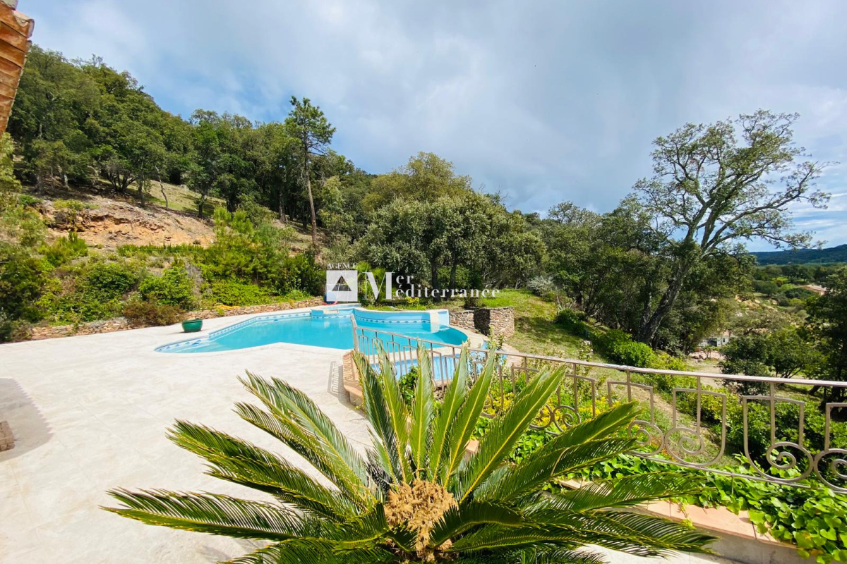 Luxury House for sale in Cogolin, 1 365 000 €, Photo 1