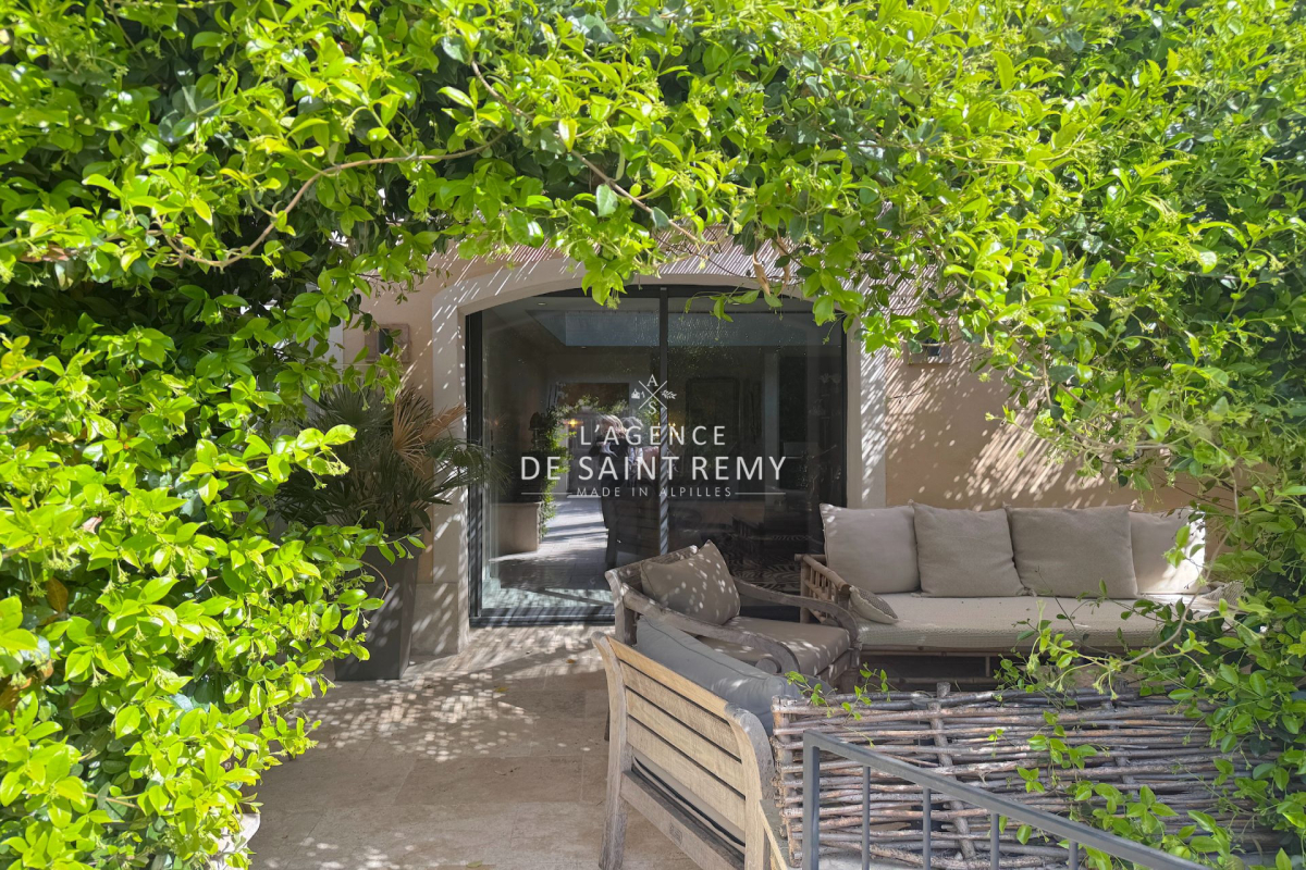 Maison de luxe à vendre à Maillane, 1 200 000 €, Photo 1