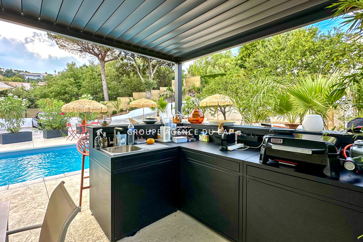 Maison de luxe à vendre à Saint-Aygulf, 1 190 000 €, Photo 3