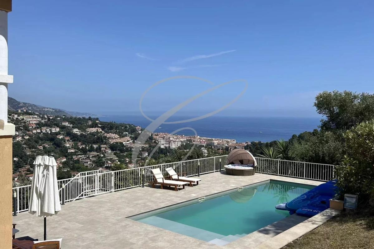 Maison de luxe à vendre à Menton, 2 200 000 €, Photo 1