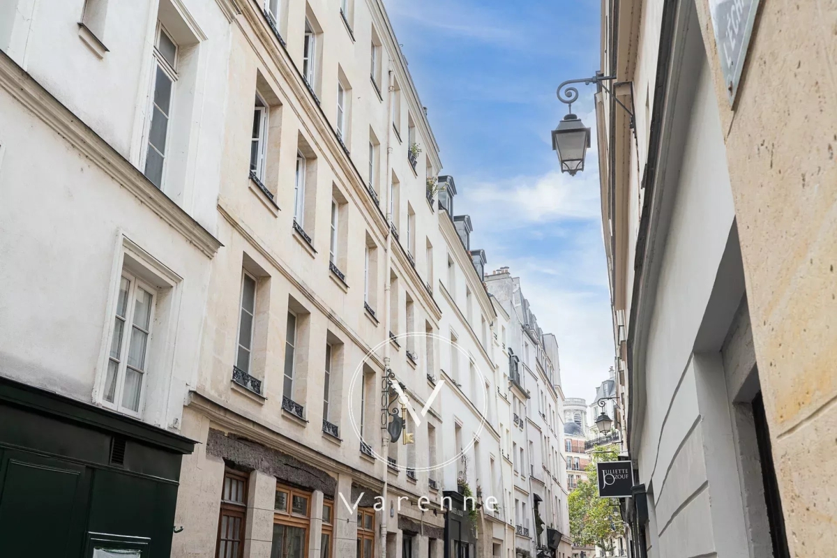 Luxury Apartment for sale in Paris 6Ème, 340 000 €, Photo 2