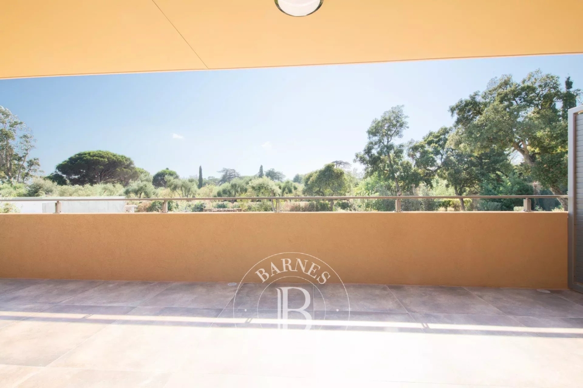 Luxury Apartment for sale in Grimaud, 1 075 000 €, Photo 5