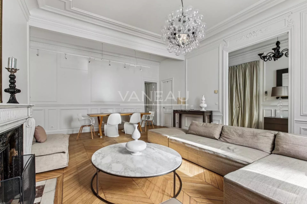 Luxury Apartment for sale in Paris 16Ème, 1 650 000 €, Photo 2