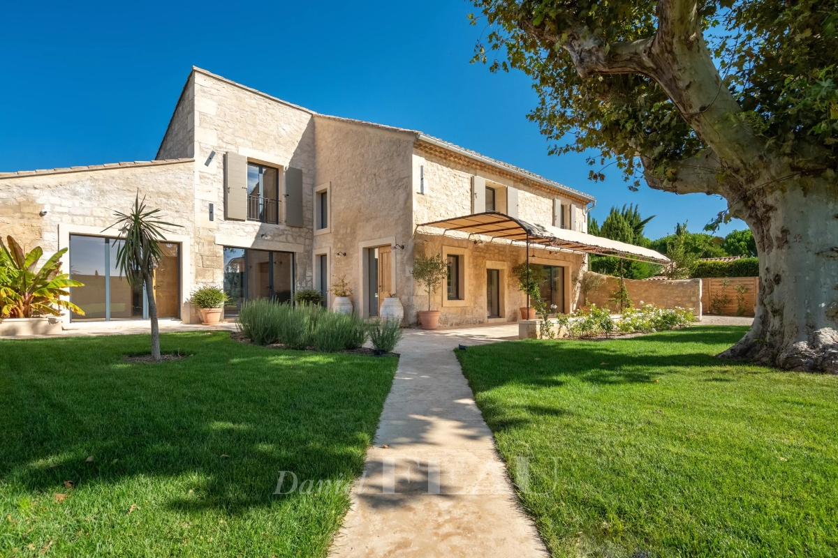 Luxury House for sale in Paradou, 3 400 000 €, Photo 2