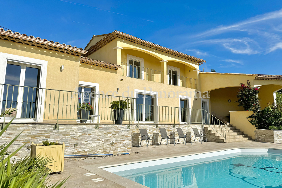 Maison de luxe à vendre à Le Tignet, 895 000 €, Photo 1