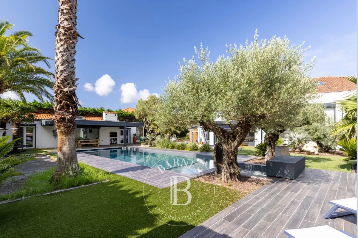Luxury House for sale in Anglet, 3 800 000 €, Photo 1