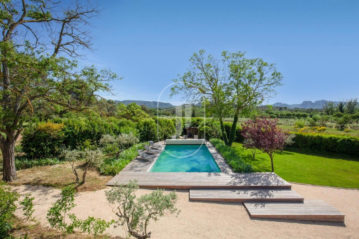 Luxury House for sale in Eygalières, 1 690 000 €, Photo 1