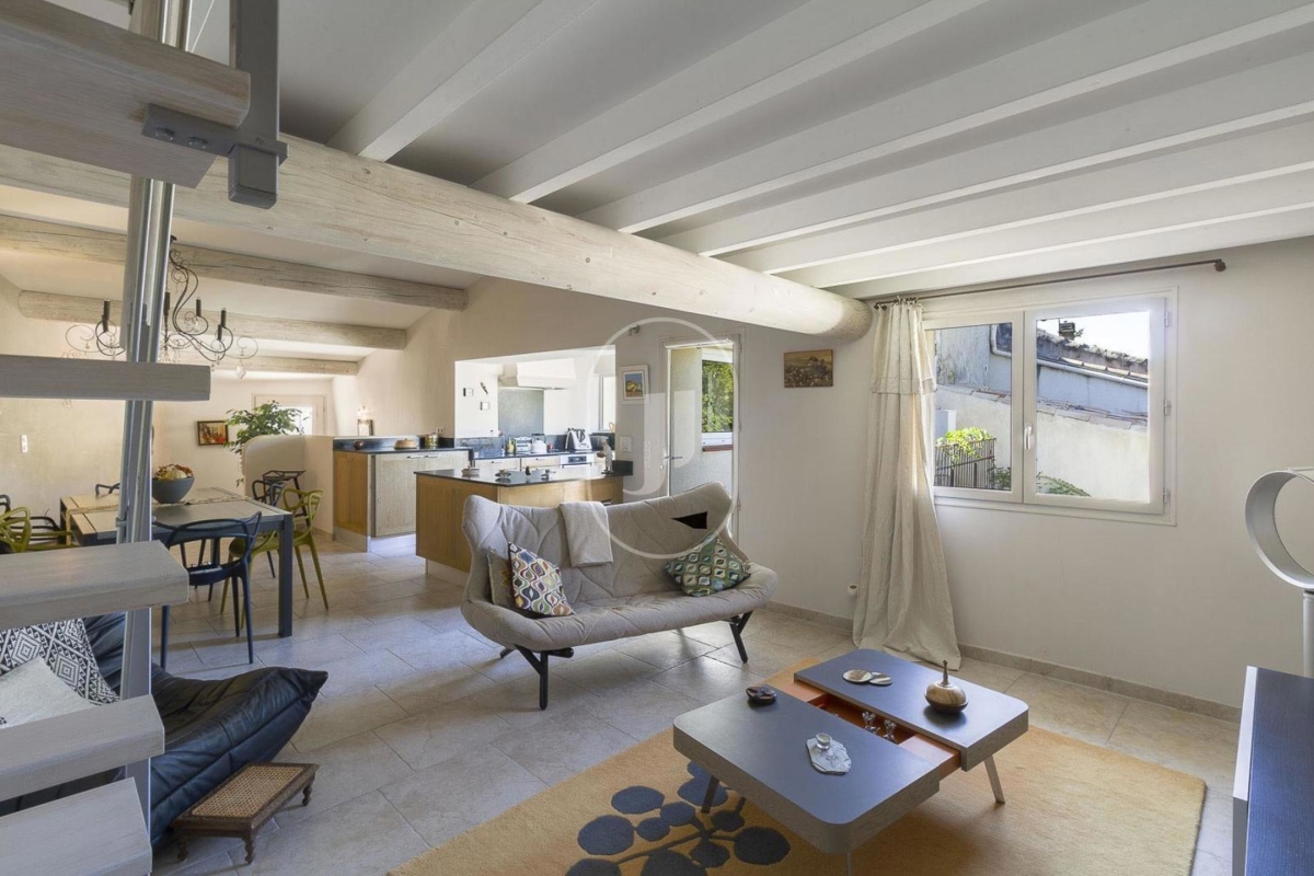 Luxury House for sale in Cucuron, 695 000 €, Photo 3