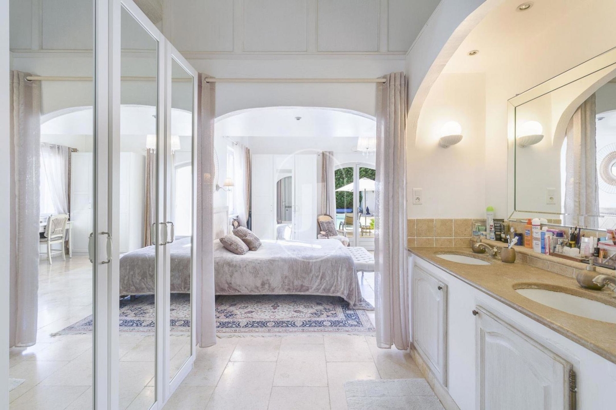 Maison de luxe à vendre à Saint-Rémy-de-Provence, 2 335 000 €, Photo 5