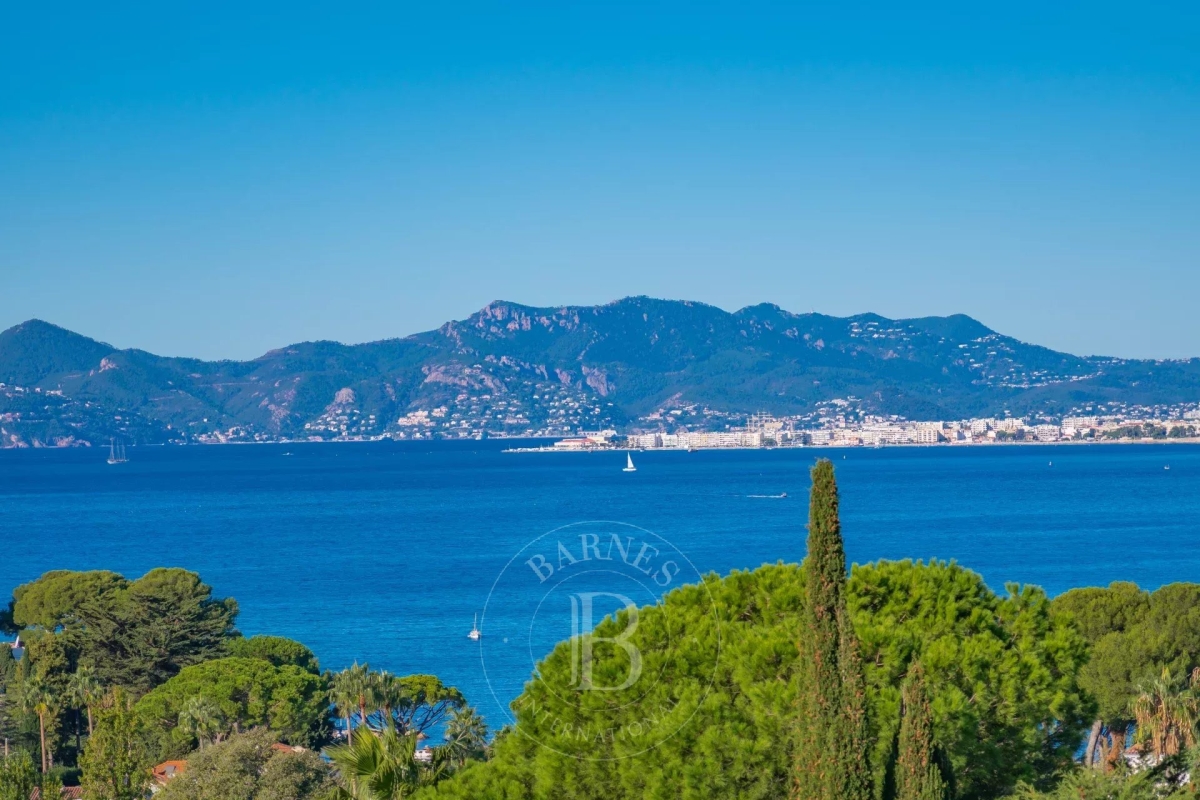 Luxury Apartment for sale in Antibes, 3 890 000 €, Photo 2