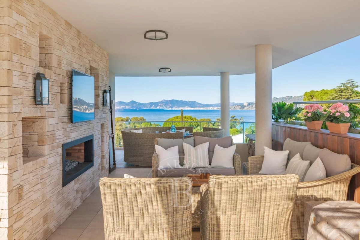 Luxury Apartment for sale in Antibes, 3 890 000 €, Photo 3