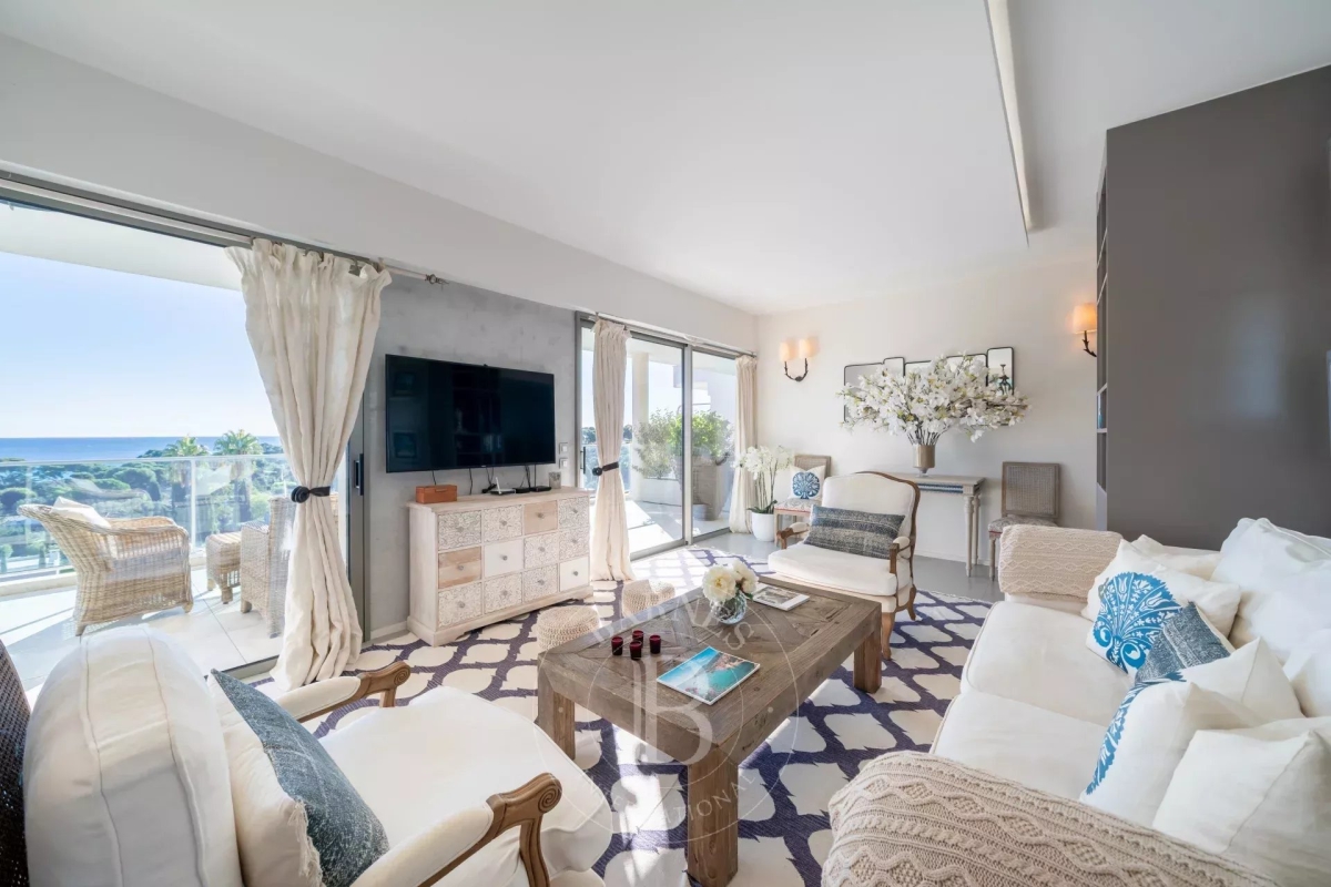 Luxury Apartment for sale in Antibes, 3 890 000 €, Photo 4