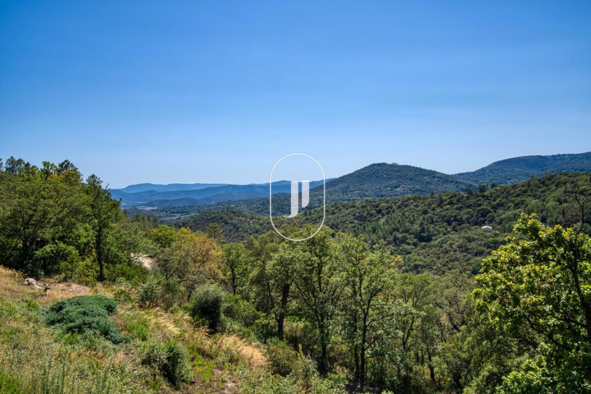 Luxury House for sale in La Garde-Freinet, 645 000 €, Photo 3