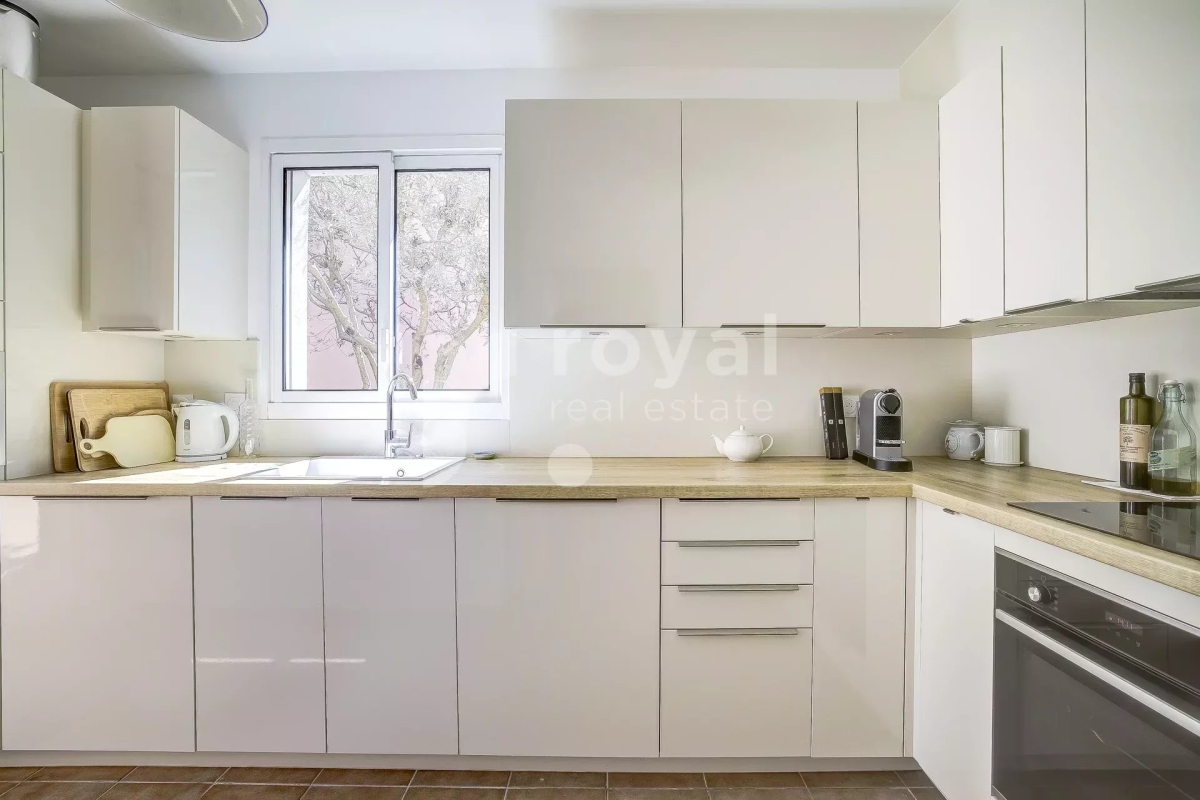 Luxury House for sale in Mougins, 749 000 €, Photo 7