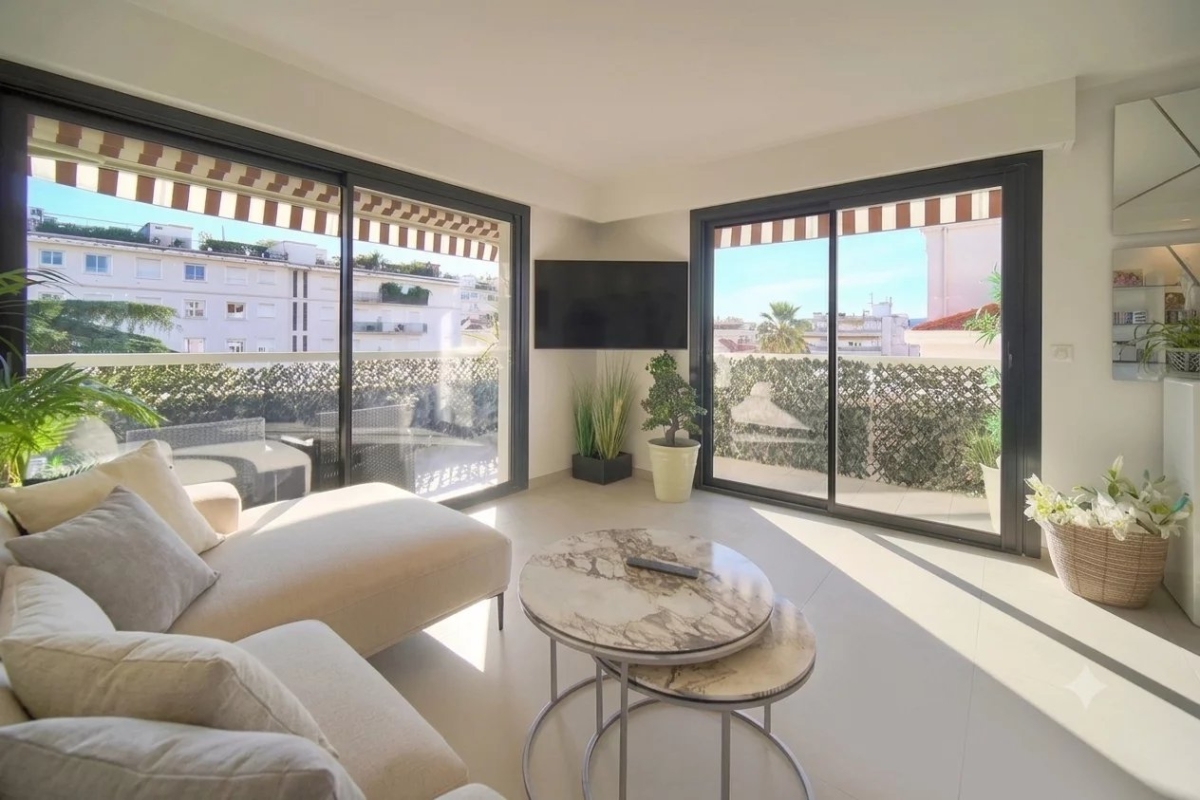 Appartement de luxe à vendre à Cannes, 1 290 000 €, Photo 2