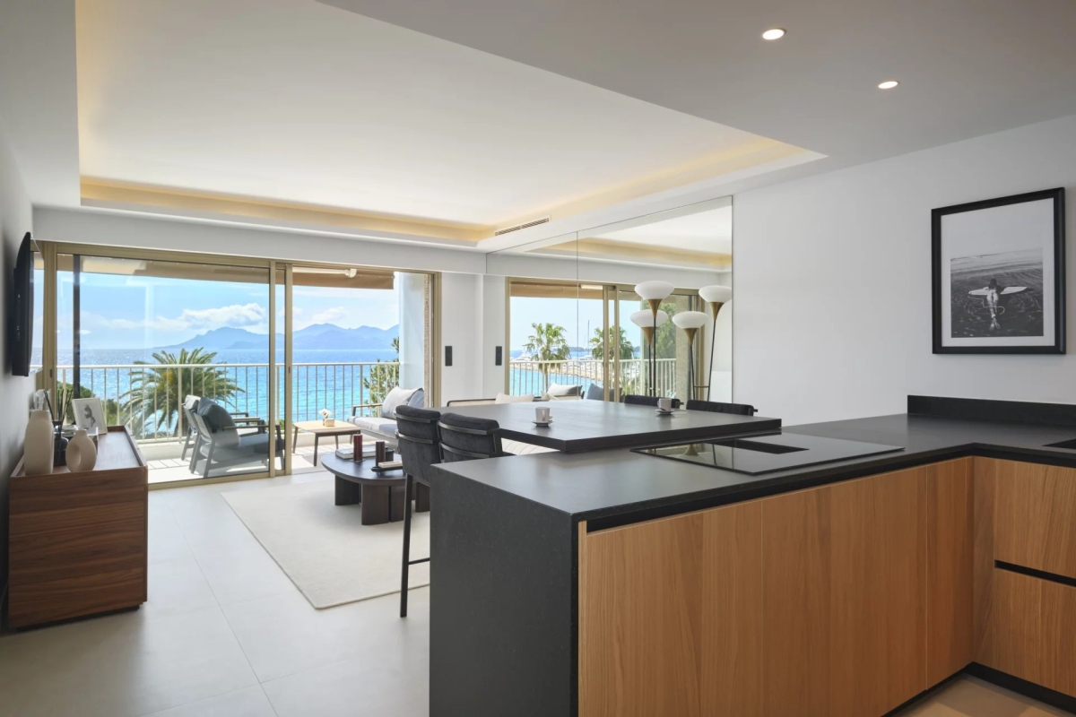 Luxury Apartment for sale in Cannes, 2 480 000 €, Photo 1