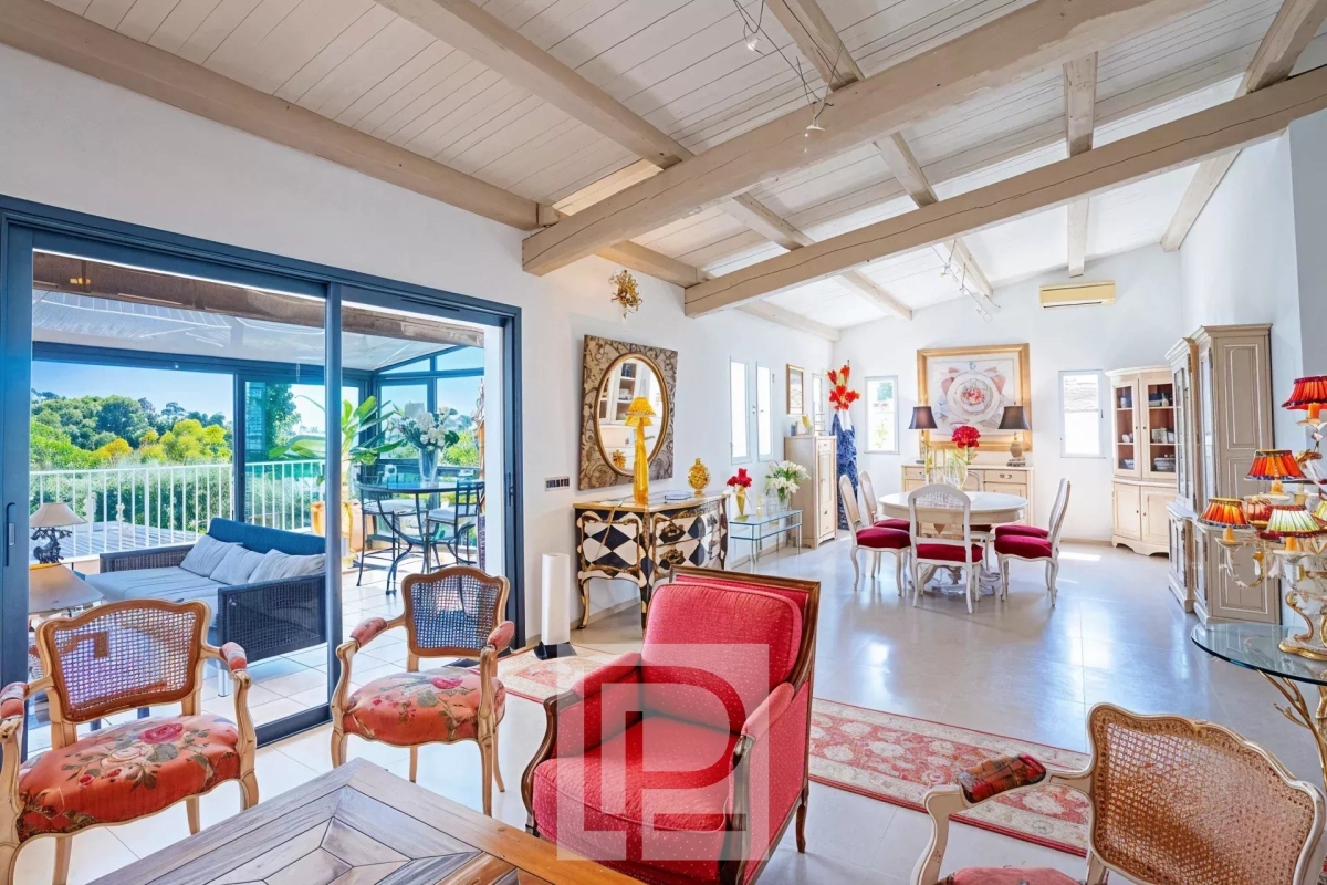 Maison de luxe à vendre à Cannes, 1 790 000 €, Photo 1
