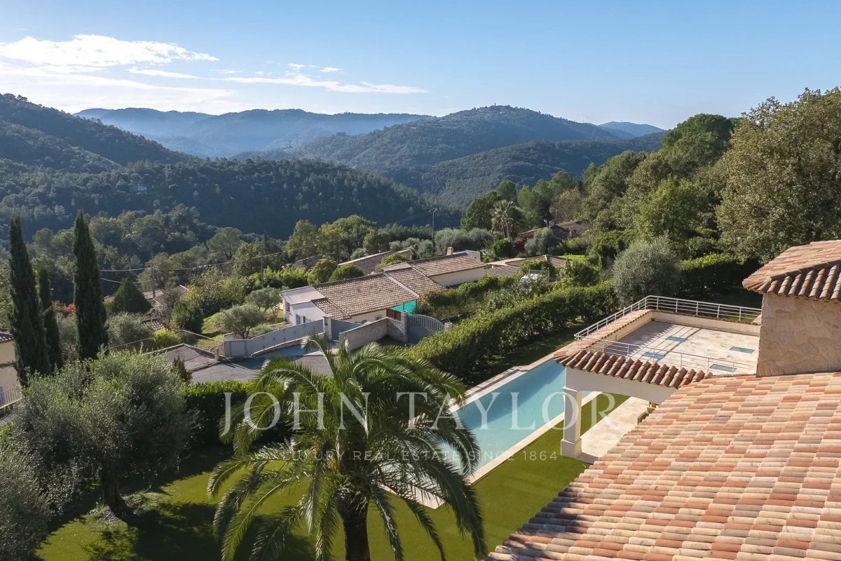 Maison de luxe à vendre à Le Tignet, 998 000 €, Photo 3