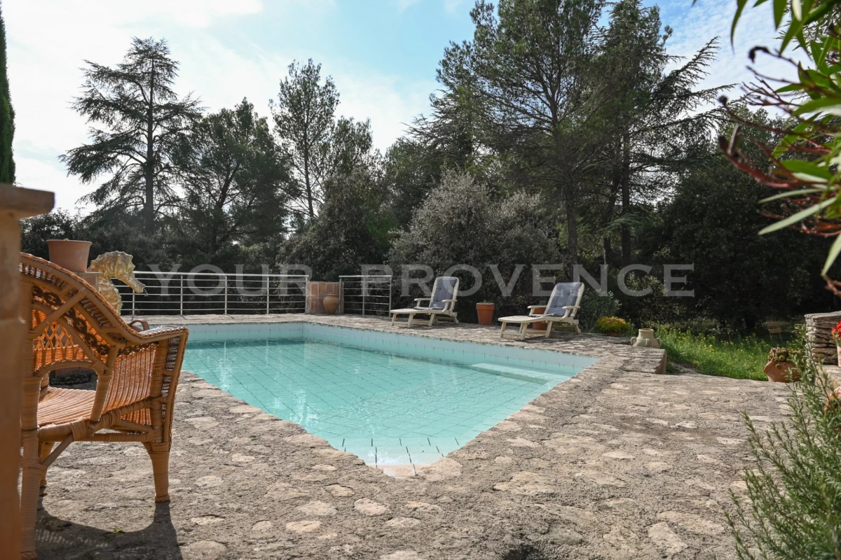 Maison de luxe à vendre à Cabrières-d'Avignon, 595 000 €, Photo 2