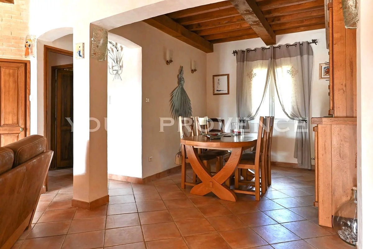 Maison de luxe à vendre à Cabrières-d'Avignon, 595 000 €, Photo 7