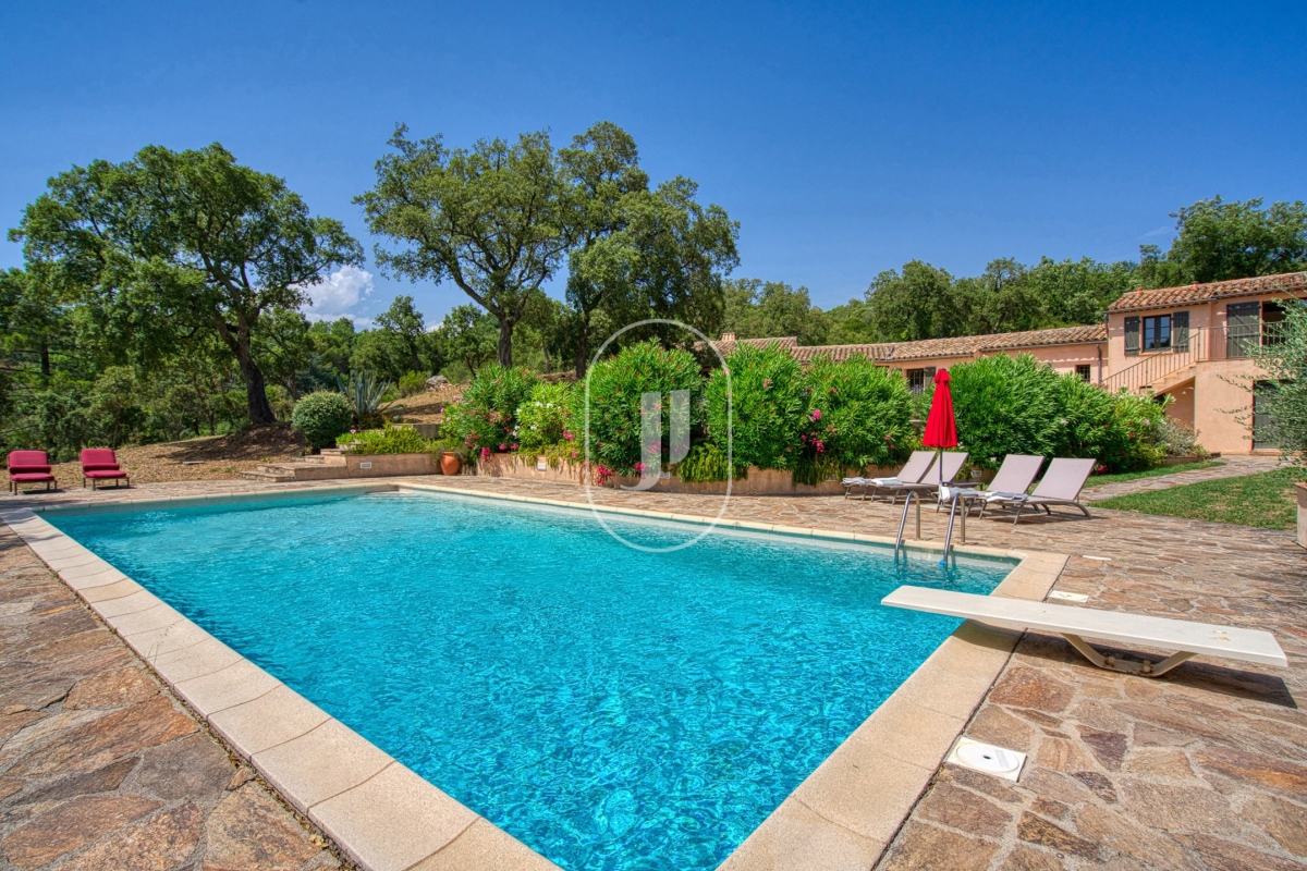 Maison de luxe à vendre à La Garde-Freinet, 1 975 000 €, Photo 3