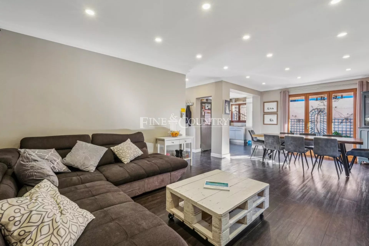 Maison de luxe à vendre à Antibes, 979 000 €, Photo 5