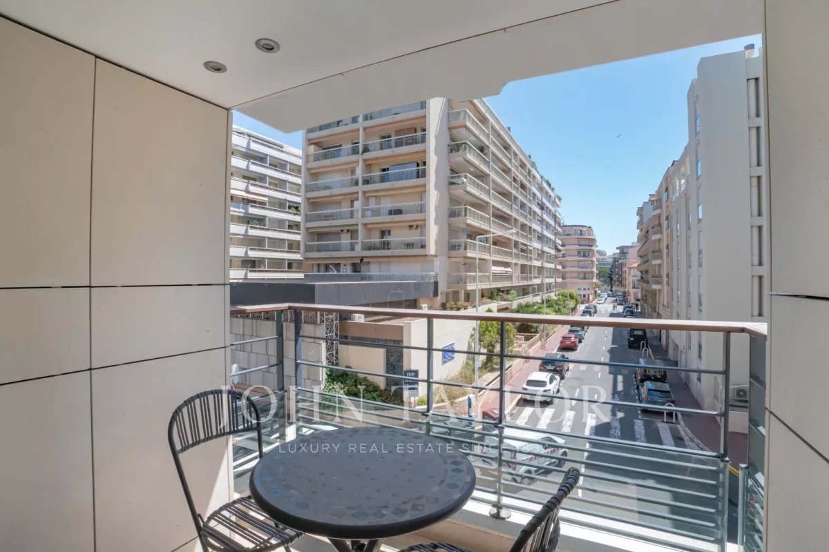 Appartement de luxe à vendre à Cannes, 908 250 €, Photo 1