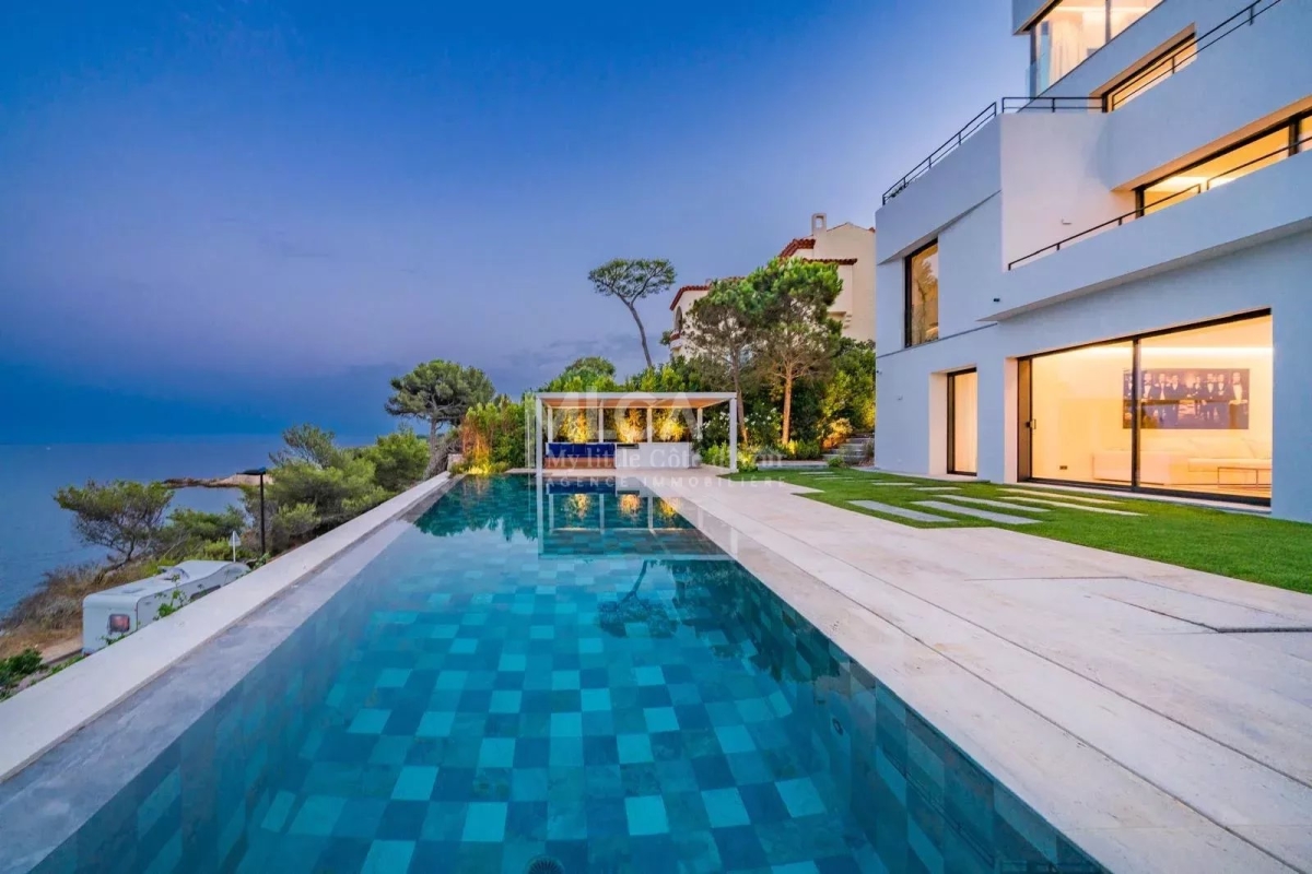 Luxury House for sale in Cap d'Antibes, 10 900 000 €, Photo 1