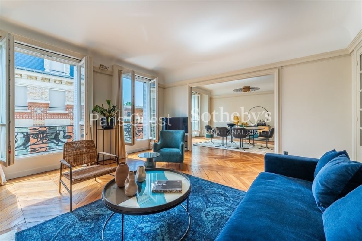 Appartement de luxe à louer à Paris 3ème, 8 900 €, Photo 2