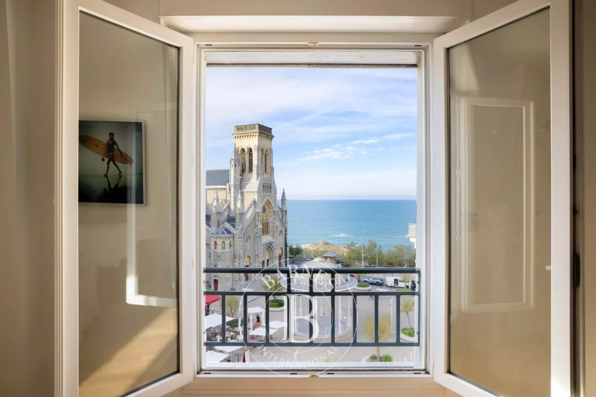 Luxury Apartment for sale in Biarritz, 1 430 000 €, Photo 1