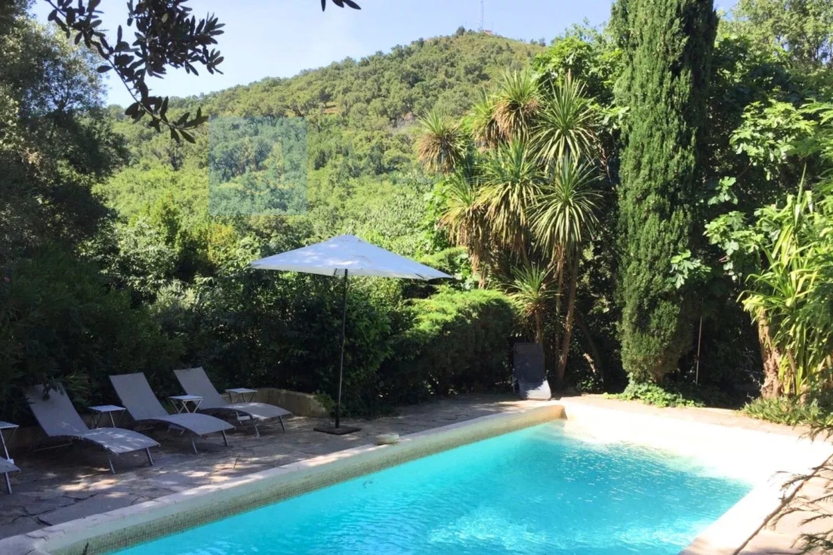 Maison de luxe à vendre à Grimaud, 975 000 €, Photo 2