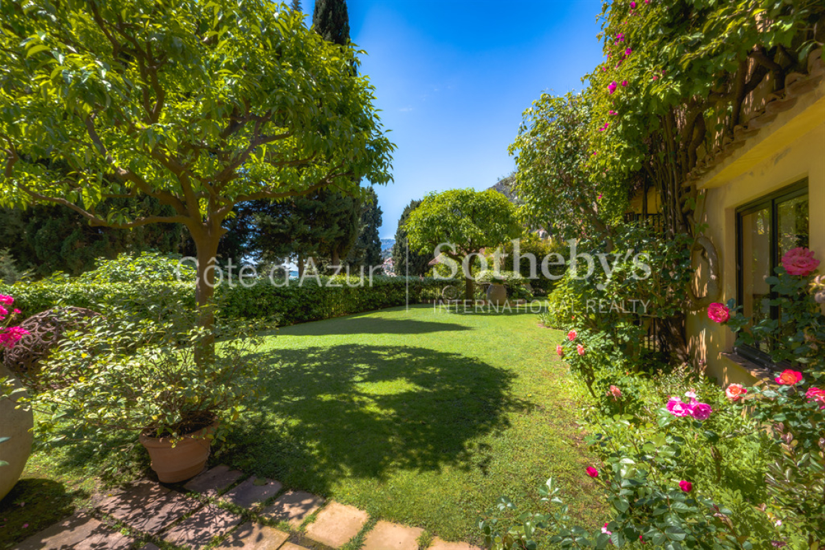 Luxury House for sale in Roquebrune-Cap-Martin, 4 950 000 €, Photo 2