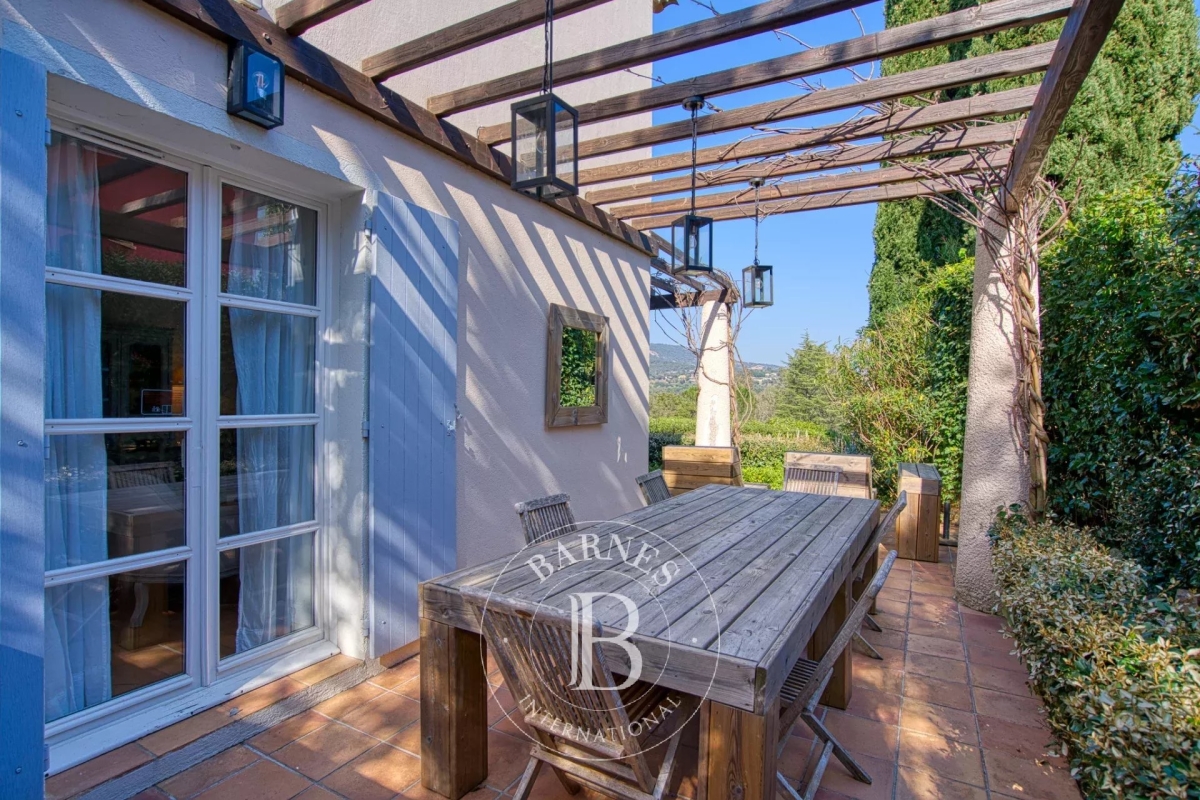 Luxury House for sale in Grimaud, 795 000 €, Photo 1