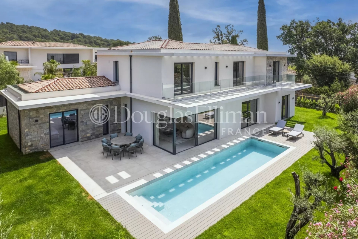 Maison de luxe à vendre à Mougins, 2 690 000 €, Photo 1