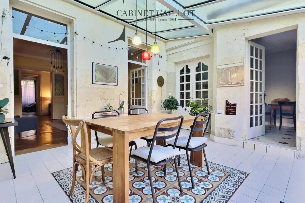 Maison de luxe à vendre à Saintes, 551 250 €, Photo 2