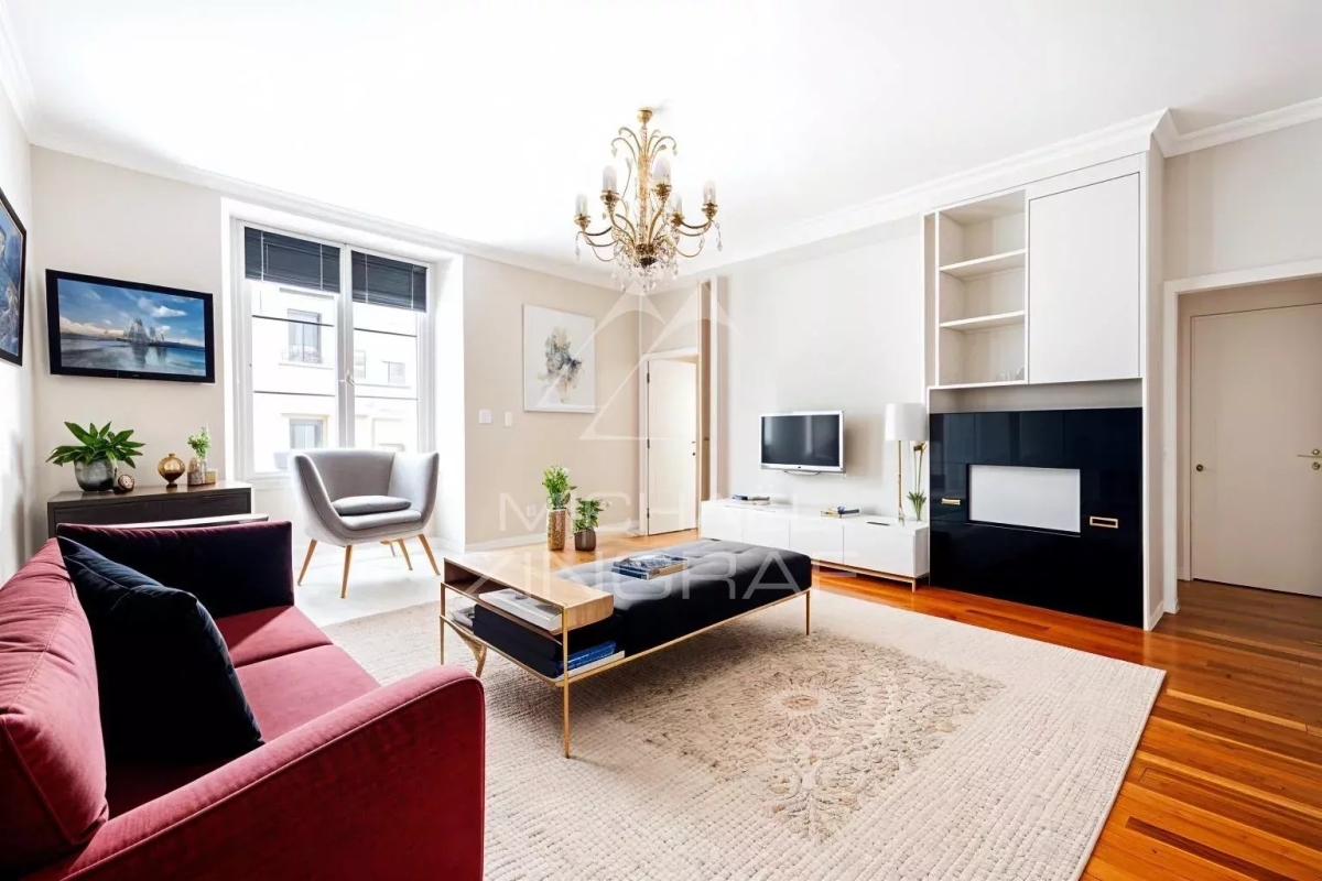 Luxury Apartment for sale in Paris 7ème, 1 060 000 €, Photo 1